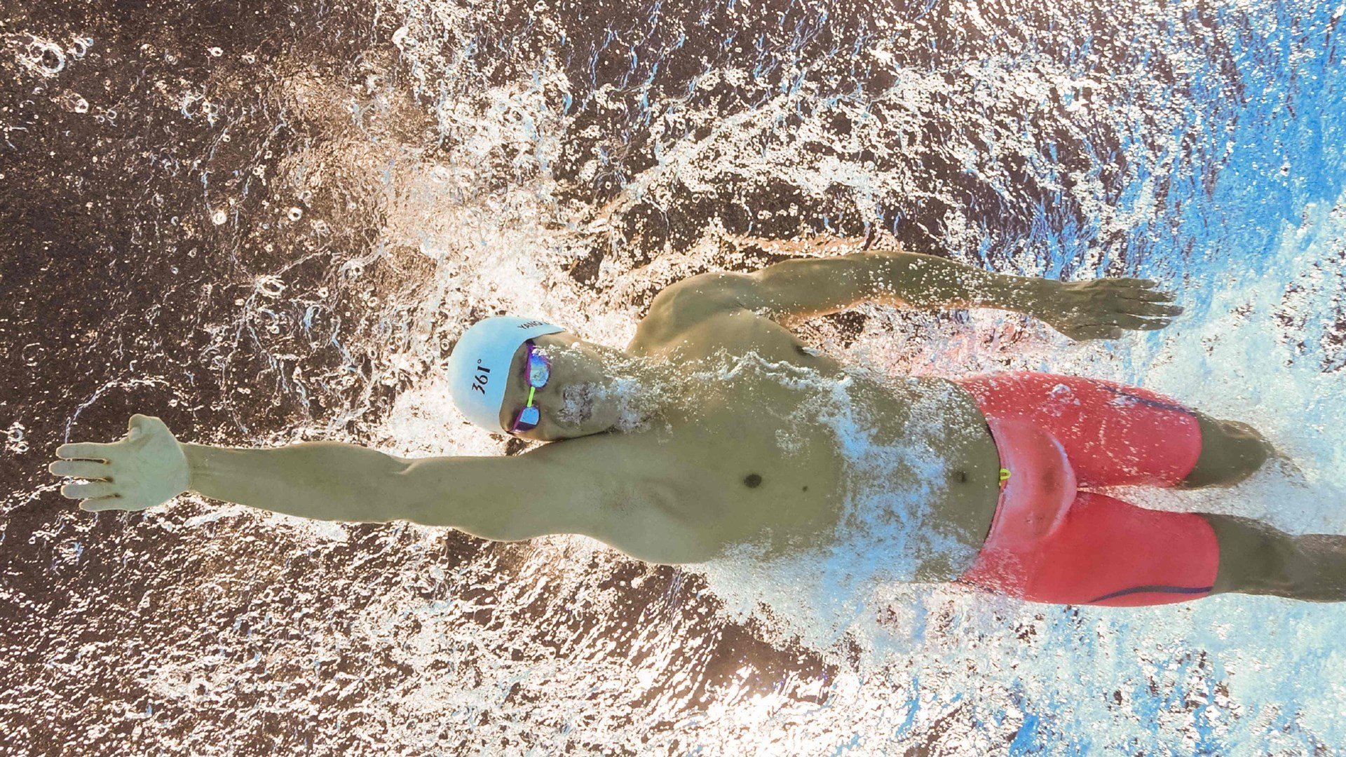 开云注册网址-_未来运动鞋：智能科技引领潮流_，未来鞋子