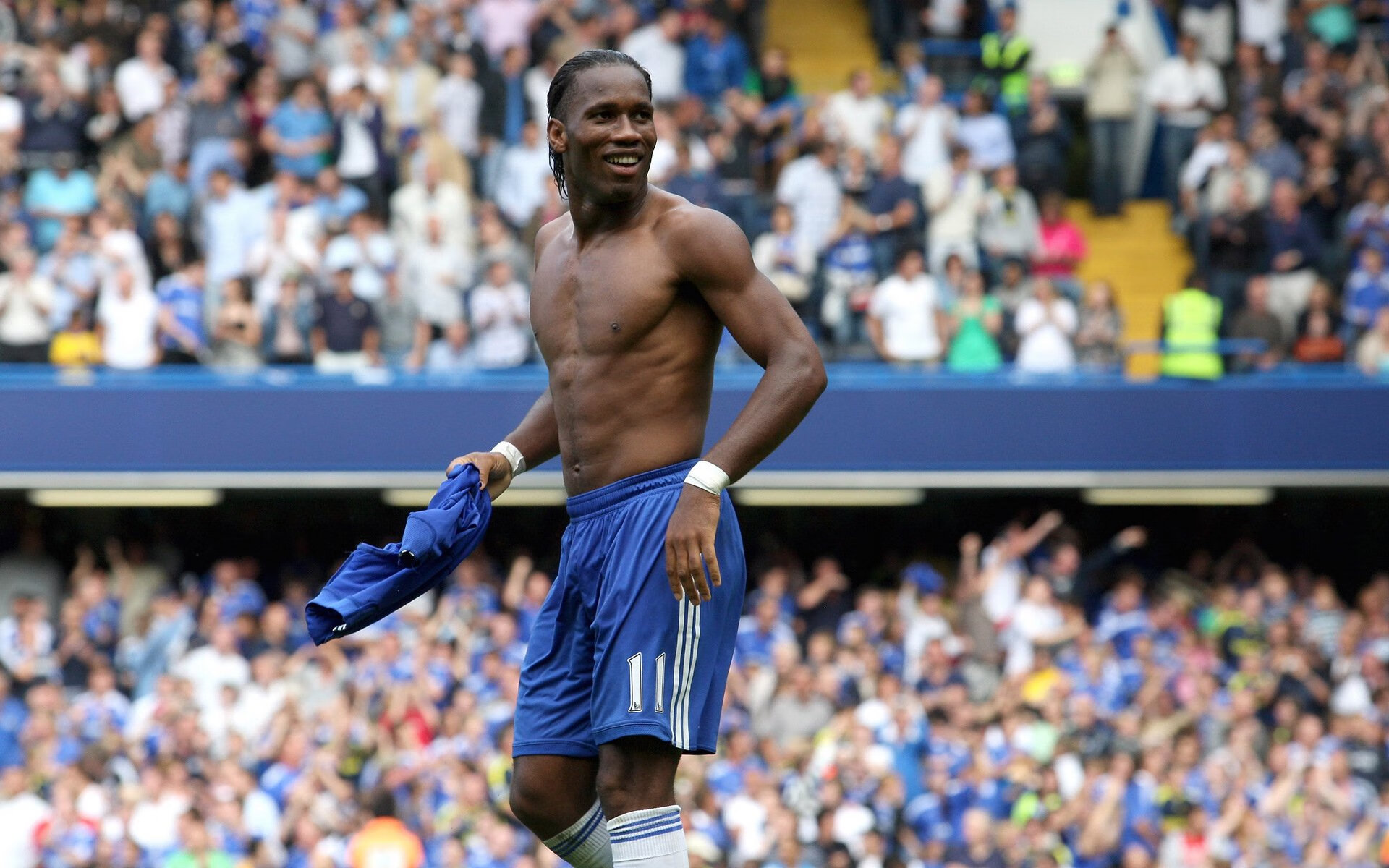 开云体育网址-法甲主场氛围火爆，球迷热情高涨，法甲球队介绍